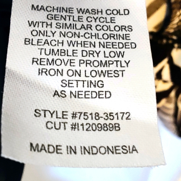 En Focus Studio Midi Dress. - Picture 5 of 11